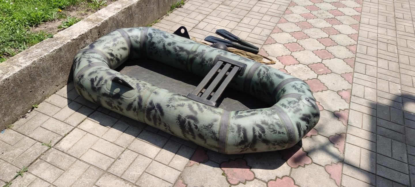 Лодка човен лисичанка стриж