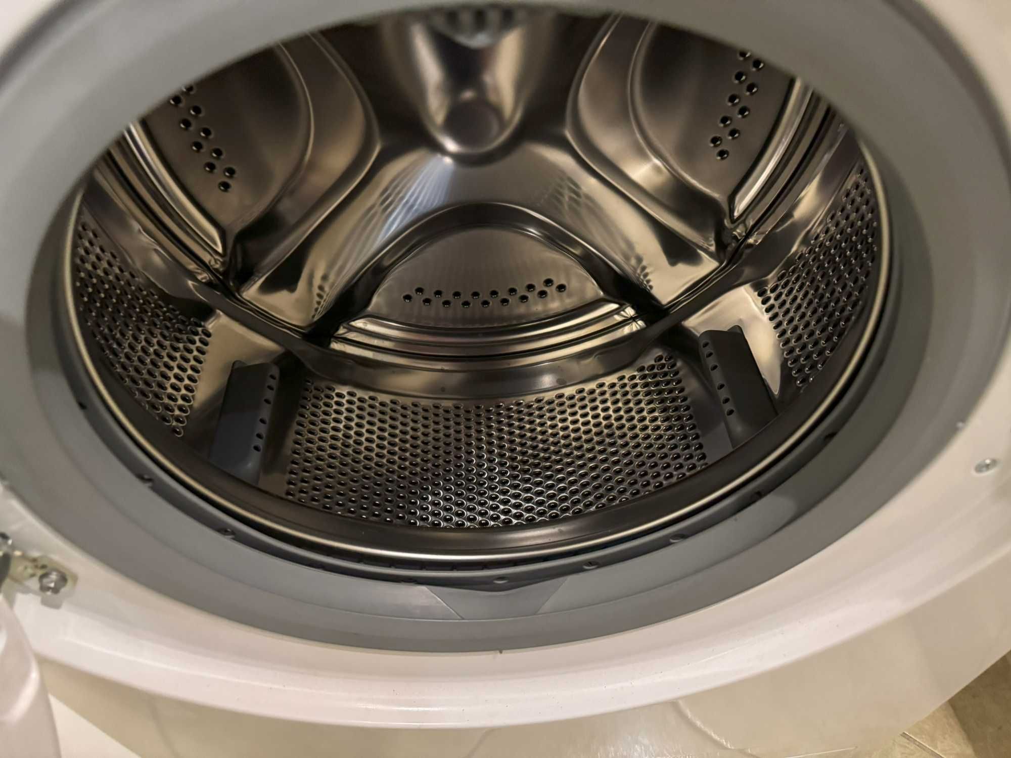Pralka ELECTROLUX EW6SN0506OP 6 kg 1000 obr