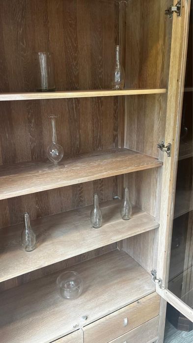 Komoda witryna dębowa bielona