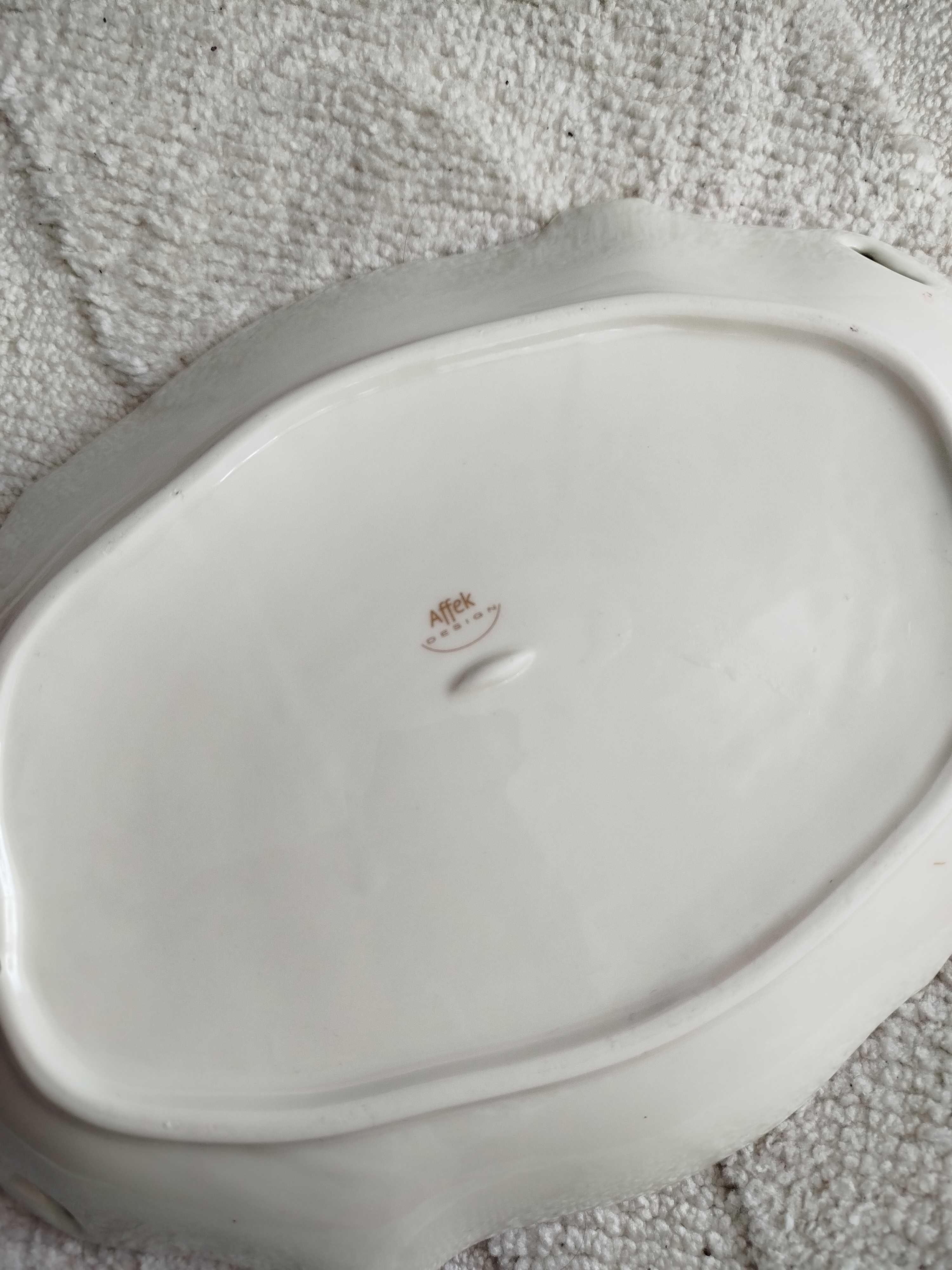 Porcelanowa taca półmisek w białe kwiaty affek design