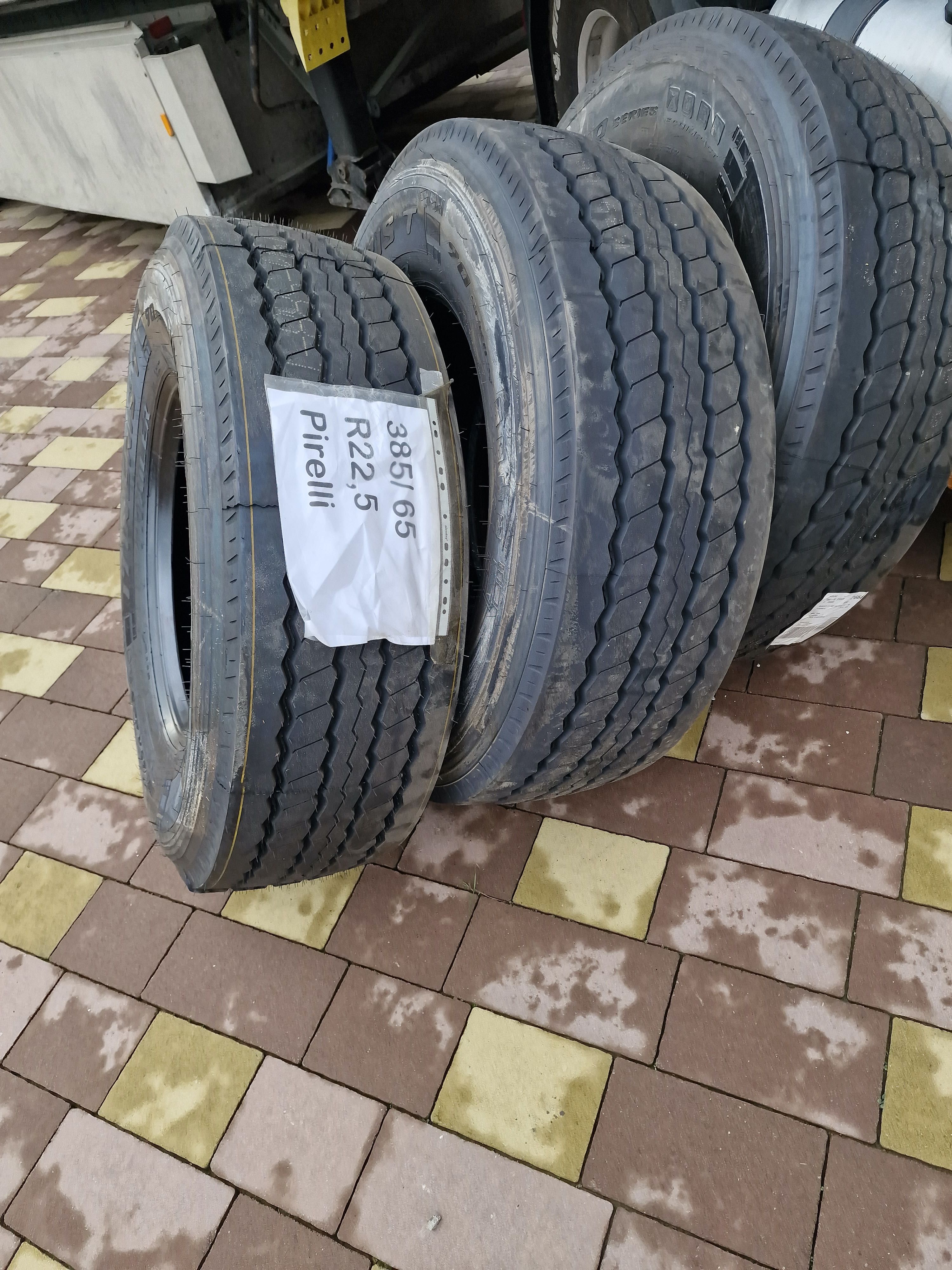 колеса резіна на полуприцеп  385/65/R22.5 нова комплект Pirelli NEU