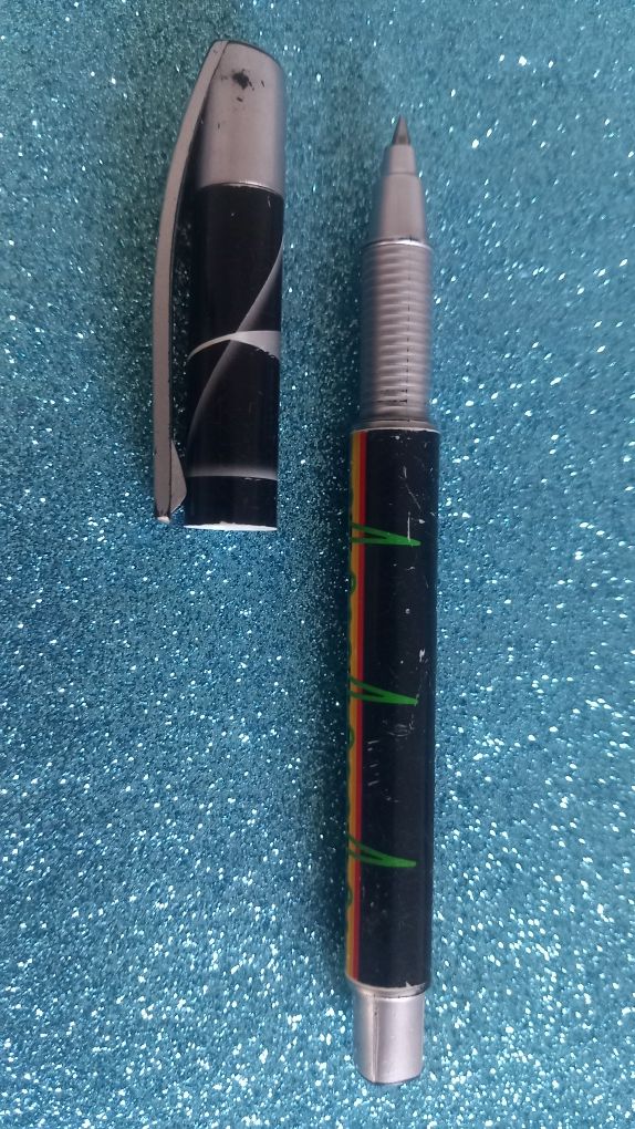 Caneta oficial Pink Floyd - Dark Side of the Moon