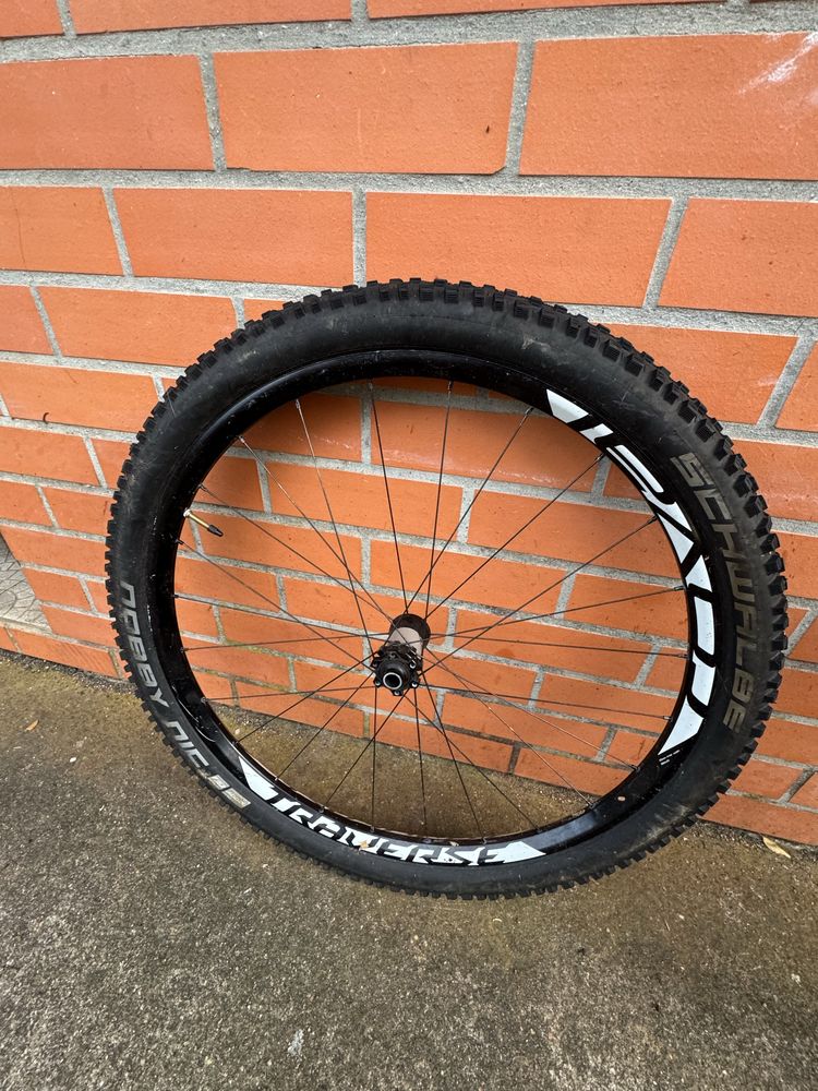 Rodas Roval Traverse 27.5 15x110 - 12x142