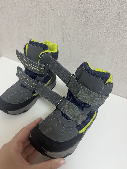 Зимові черевики для хлопчика geox