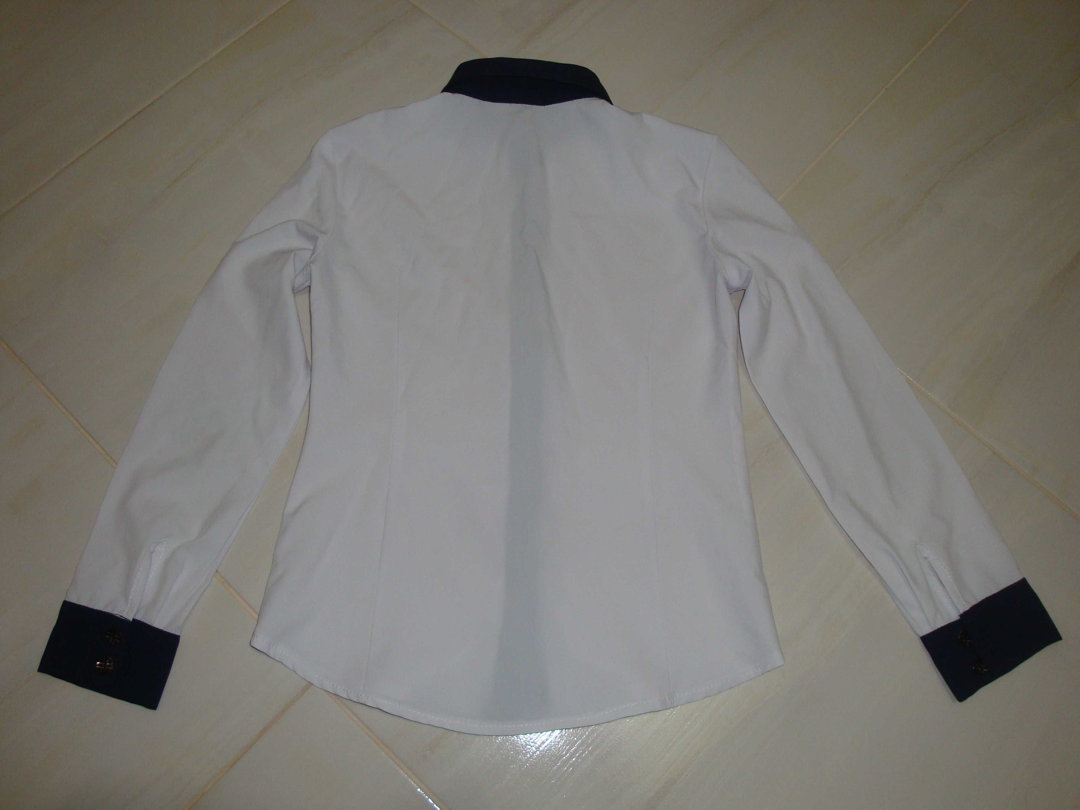 Біла блуза з довгим рукавом для дівчинки