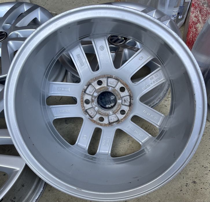 Диски Volkswagen Golf Touran Caddy T4 R 16 5 112