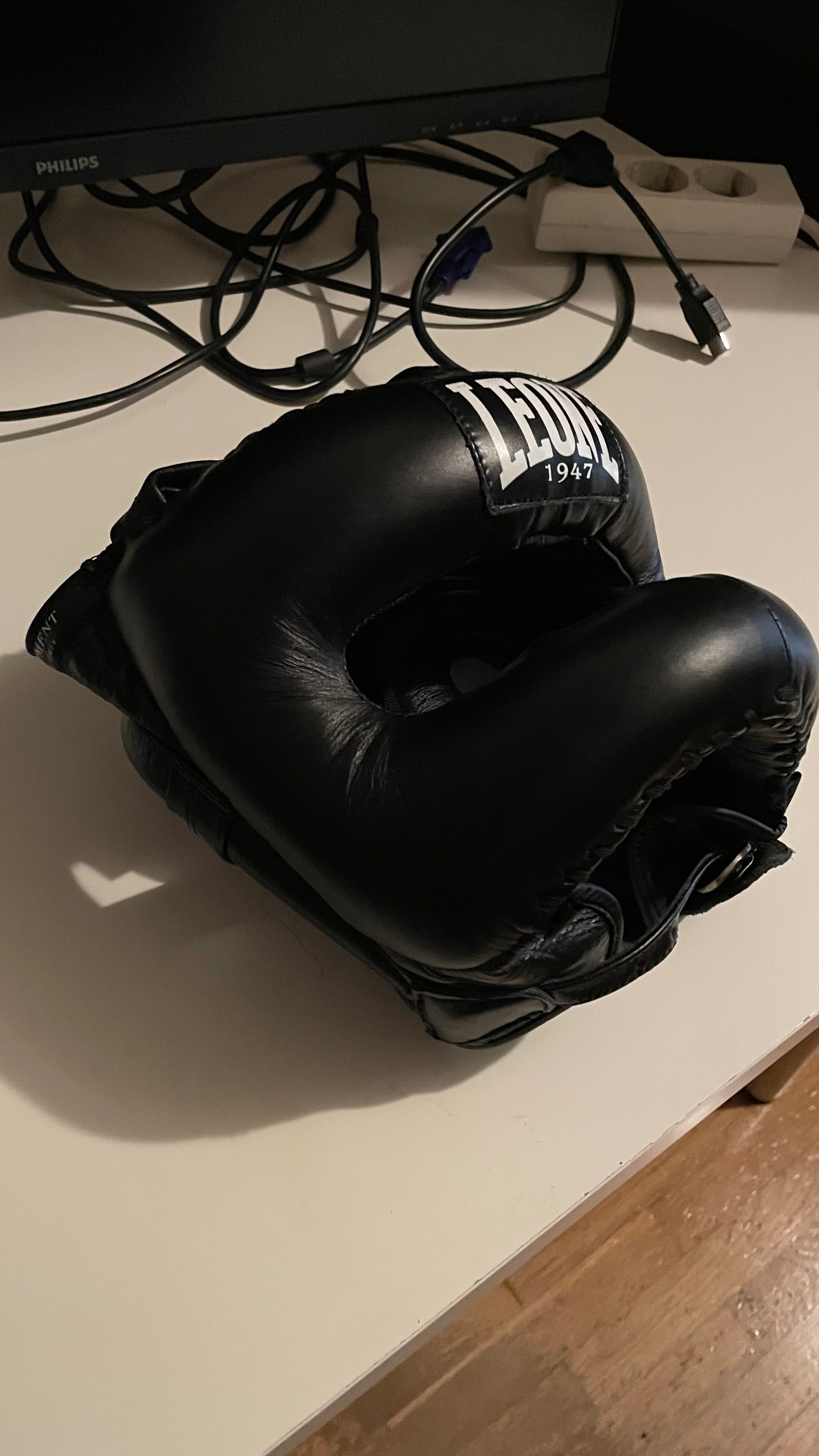 Capacete Leone para Kickboxing e Boxe – Novo, Nunca Usado!