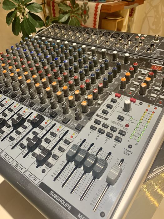 Mikser Behringer Xenyx X2442USB mixer analogowy