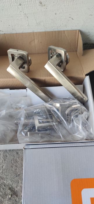 Klamki do drzwi wewnętrznych