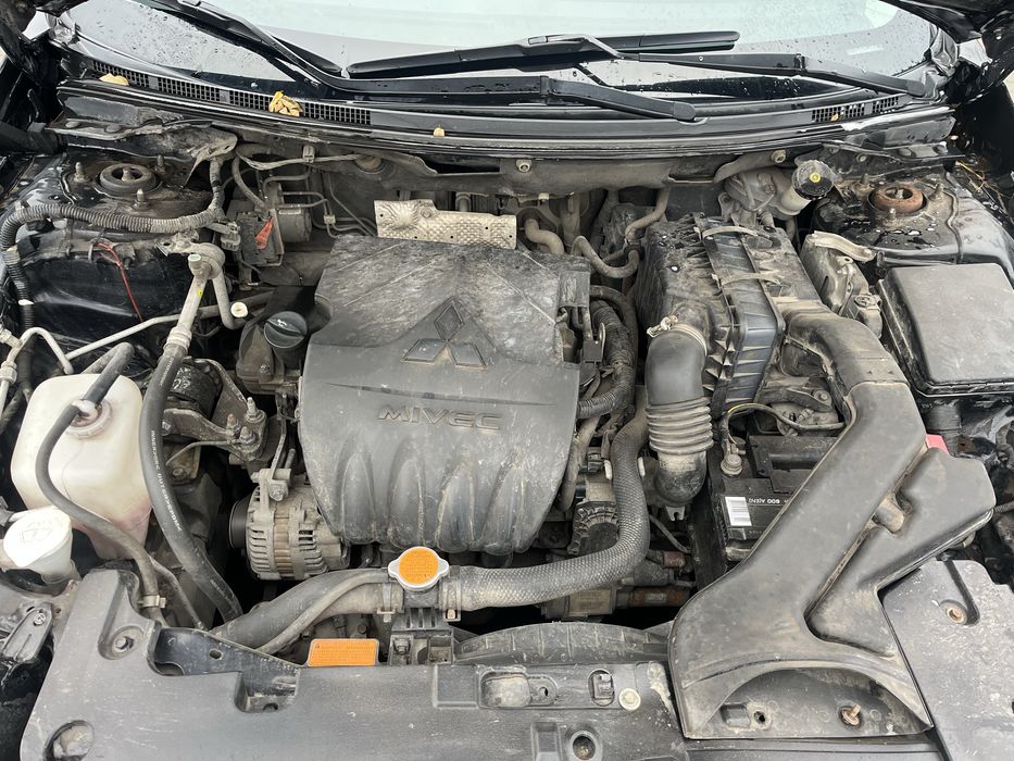 Лансер 10 мотор 1,5 коробка механика 5 ст