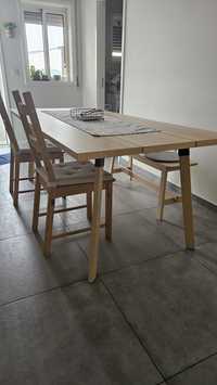 Mesa de jantar e cadeiras  IKEA YPPERLIG