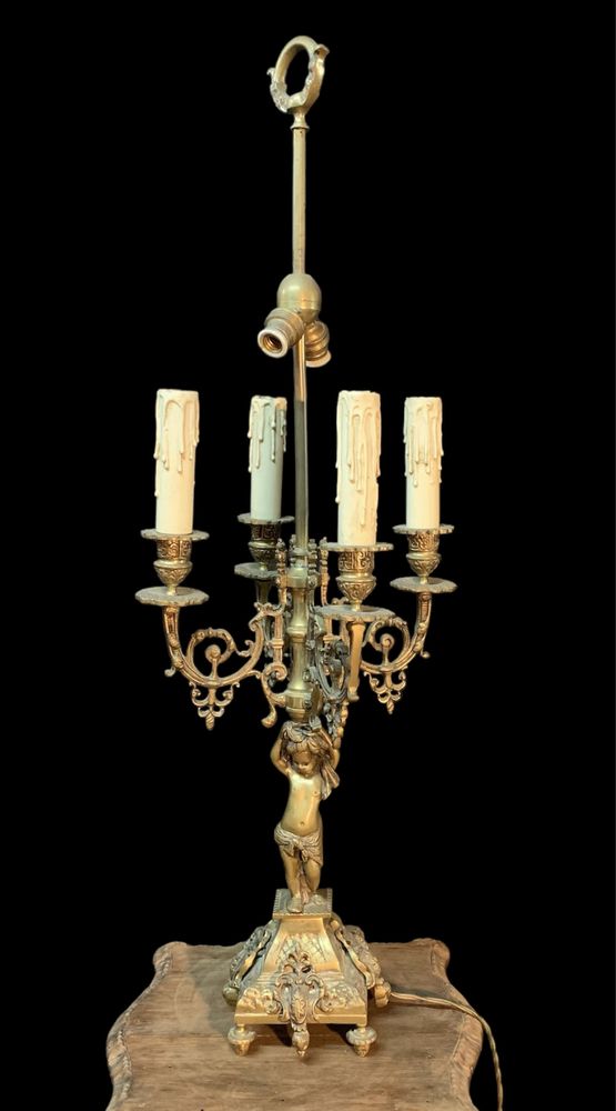 Candelabro metal antigo