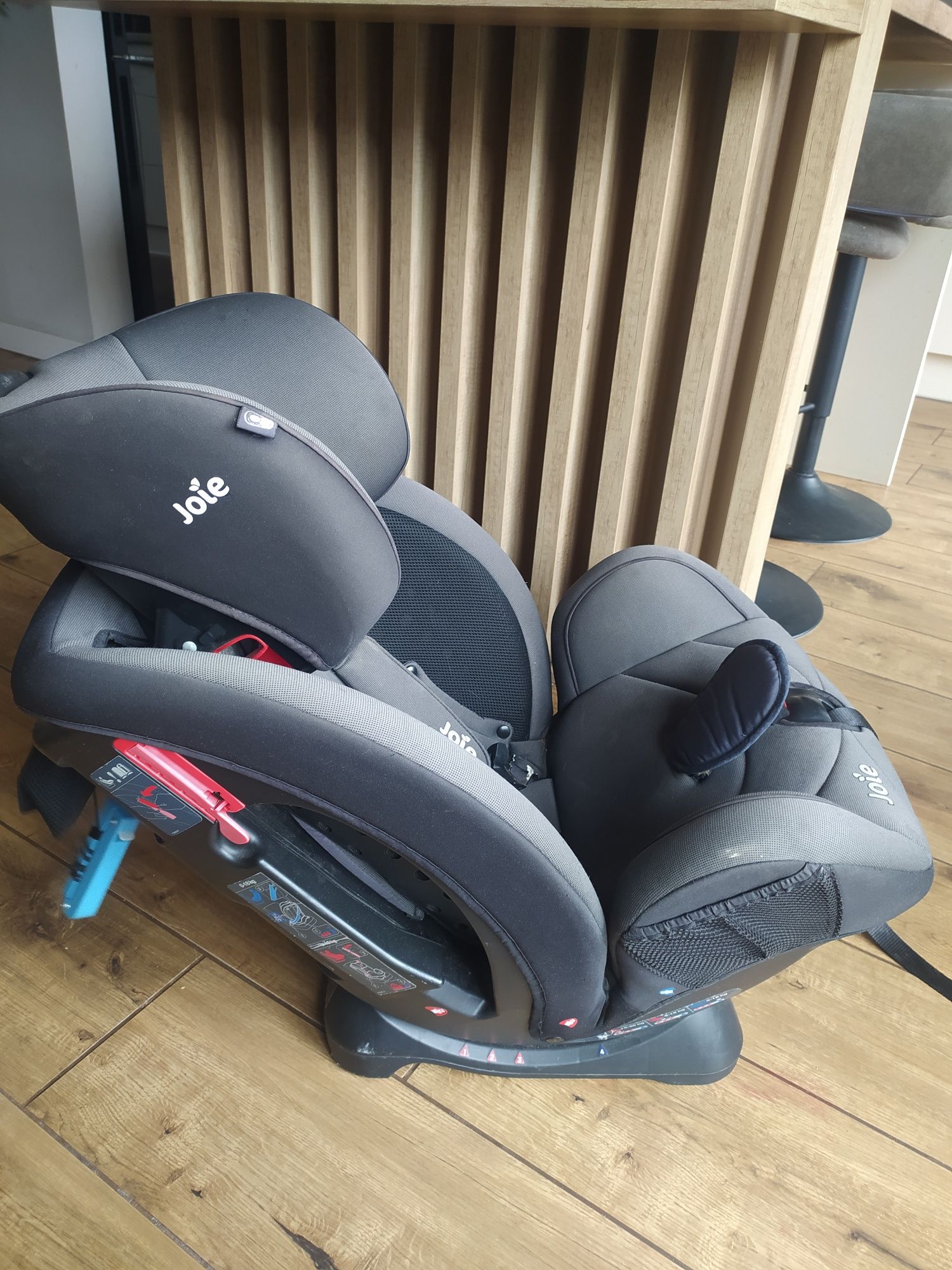 Fotelik dziecięcy Joile Stages 0-25 kg