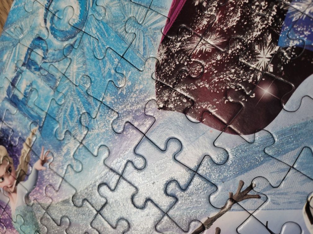 Frozen kraina lodu puzzle błyszczące 104 elementy clementoni