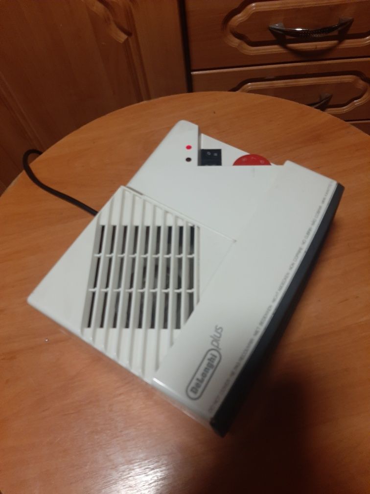 Termowentylator farelka Delonghi plus typ PT-2 moc 2000 watt