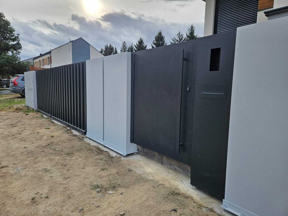 Aluminiowy słupek multimedialny, multibox - WYCIĘCIE NR DOMU GRATIS