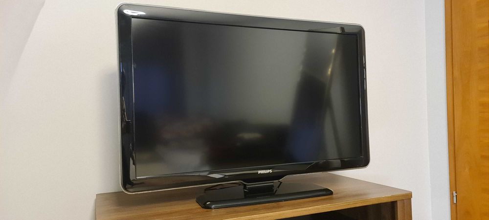 TV telewizor Philips 42" LCD