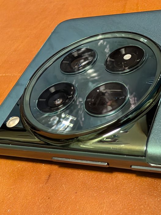 Oneplus 12 , REZERWACJA  - jak nowy, rok gwarancji, 100 % sprawny, 512