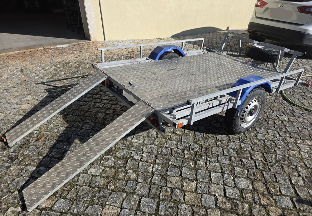 Atrelado para motas