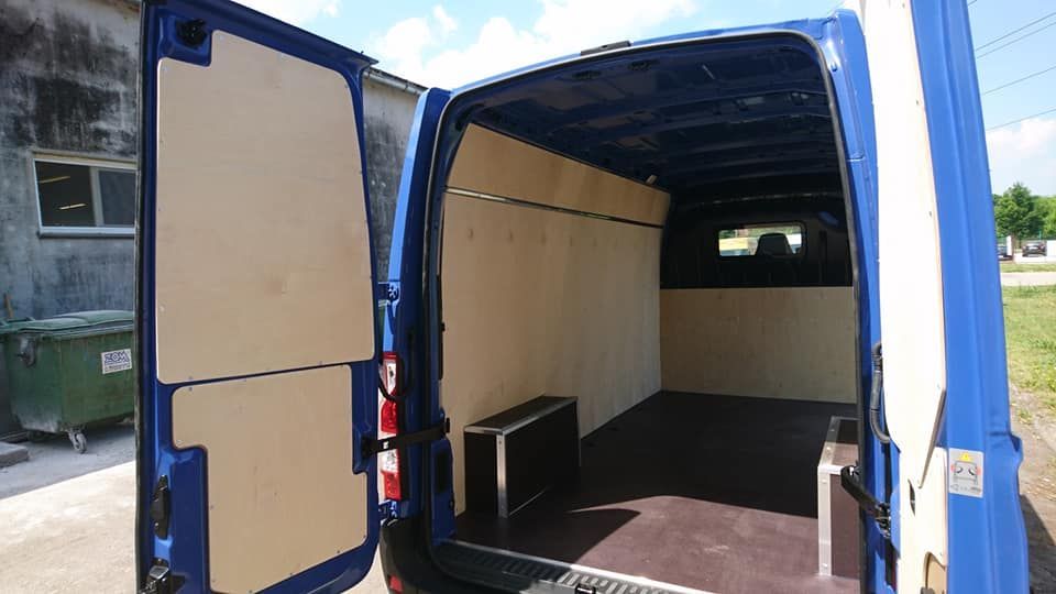 Renault Master L3H2 zabudowa części ładunkowej