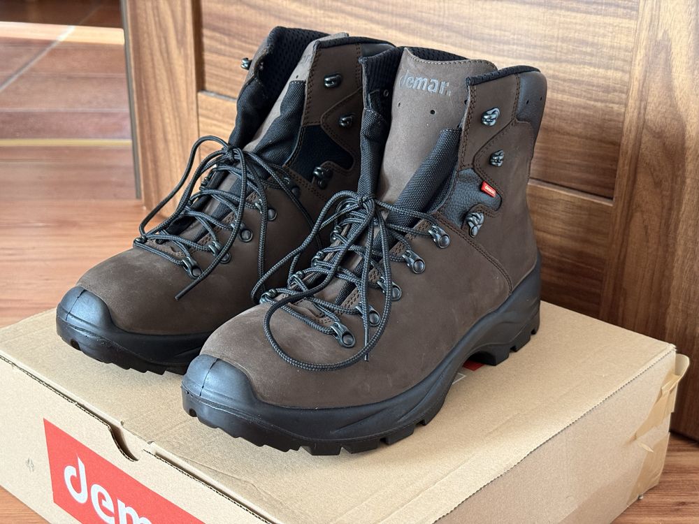 Buty Trzewiki trekkingowe DEMAR Trek M6 BW (44)