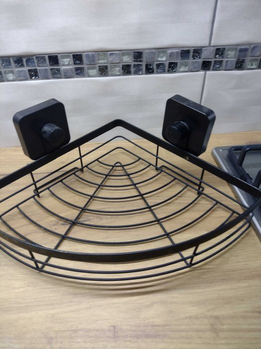 Półka łazienkowa narożna wisząca pod prysznic czarna  , samoprzylepna