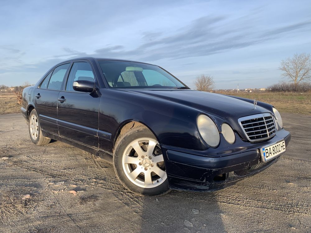 Mercedes E220 CDI W210