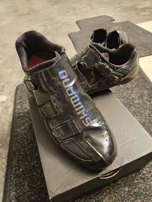 Buty szosowe shimano R171