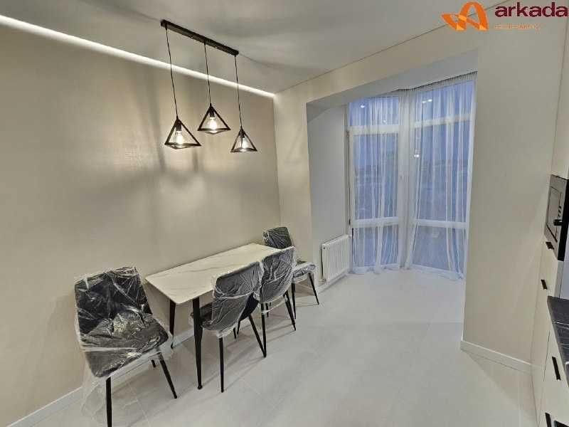 Двокімнатна квартира в новобудові в Центрі, р-н Панорами Плаза.