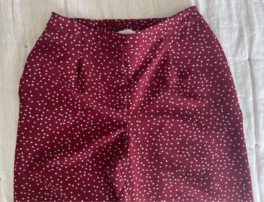 Saia Hugo boss S/ calças cortefiel S/M