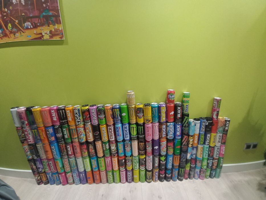 Duża kolekcja puszek po monsterach, tigerach, black itd.