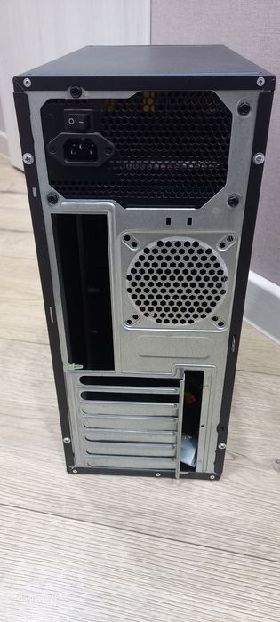 Компьютеный корпус  с блоком питания 500вт