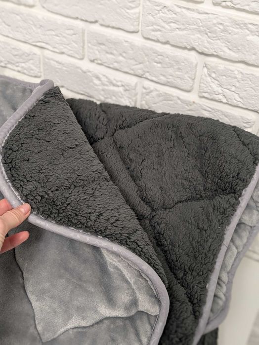 Тепла зимова ковдра на хутрі полуторна, євро