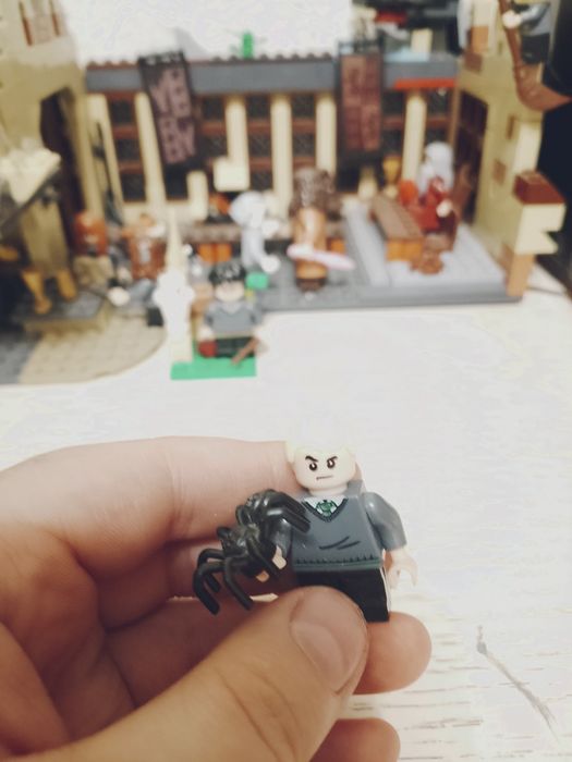 Іграшки лего Гарі Поттера .анти стреси.еоектро попит та велика бджола