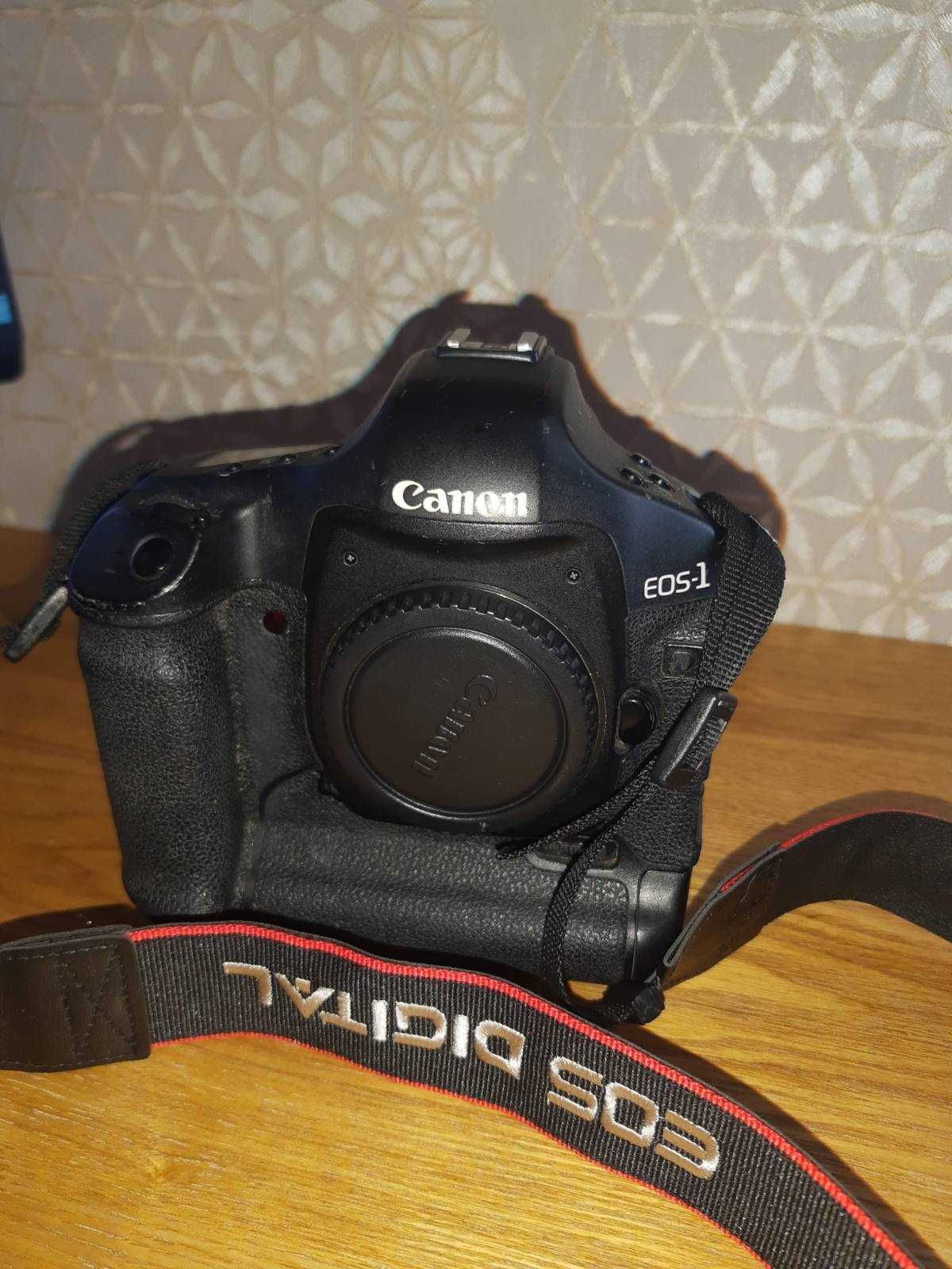 Canon EOS-1D Mark III в коробке