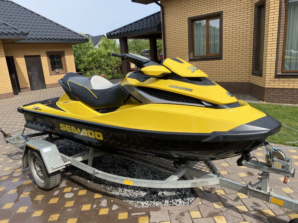 Продам гідроцикел BRP RXT 260