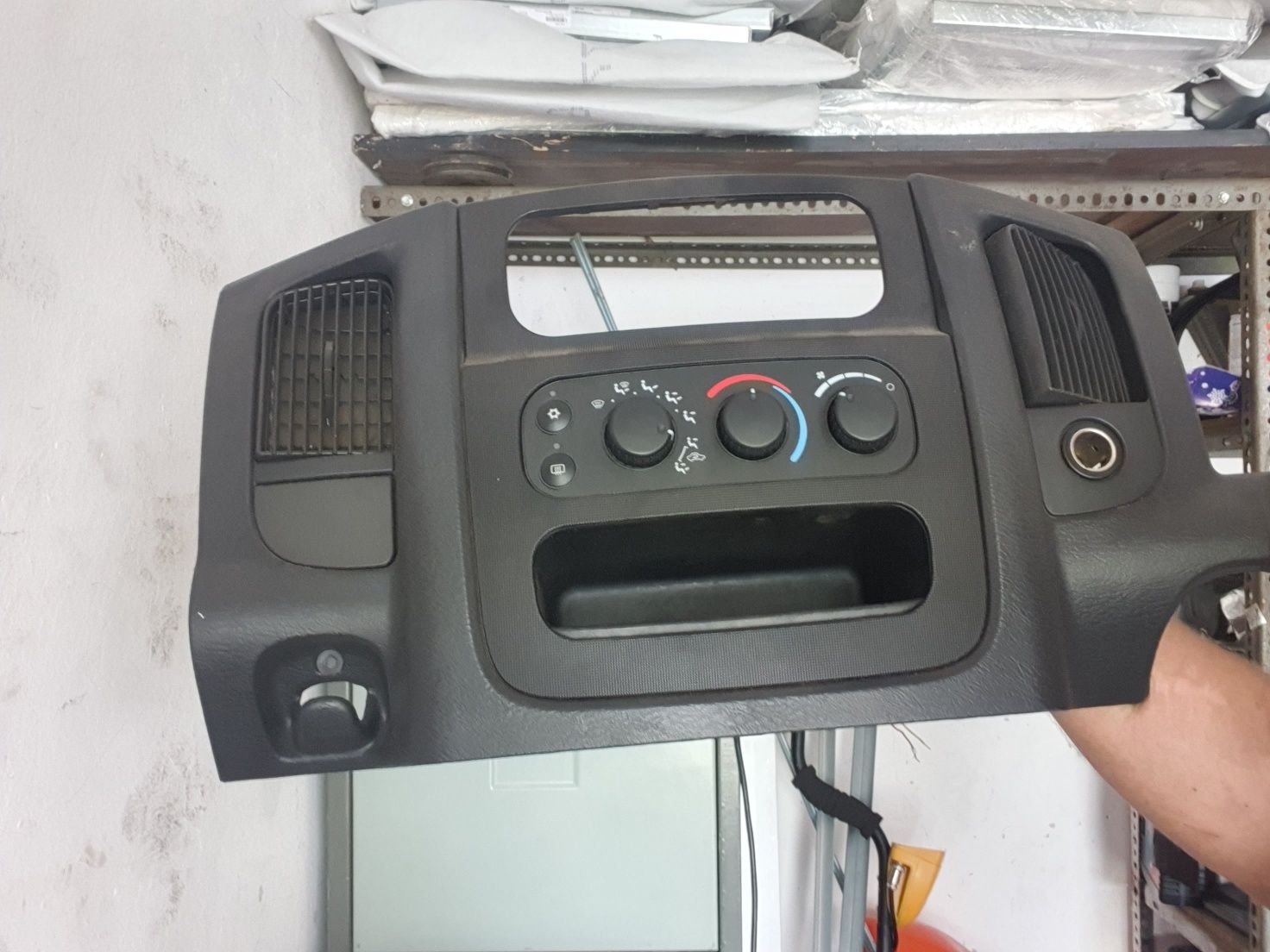 Maska przód Dodge Ram 2004 części