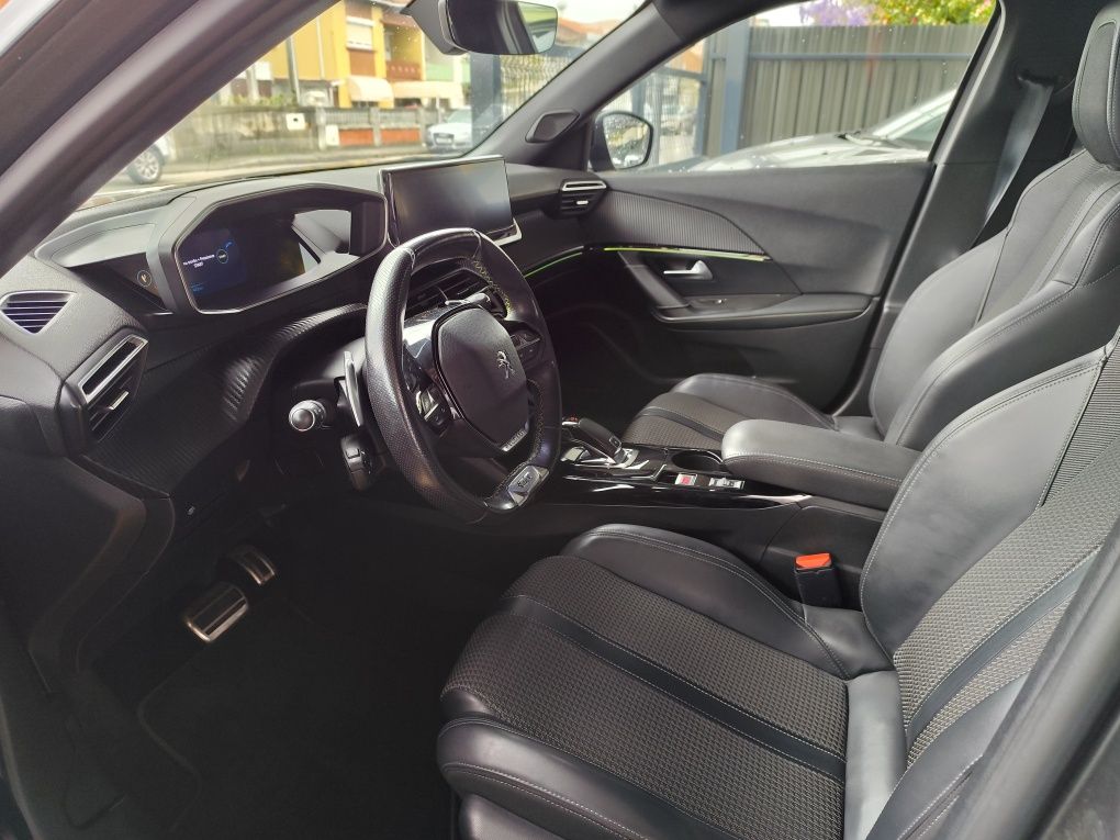 Peugeot 2008 1.5hdi GtLine Eat8