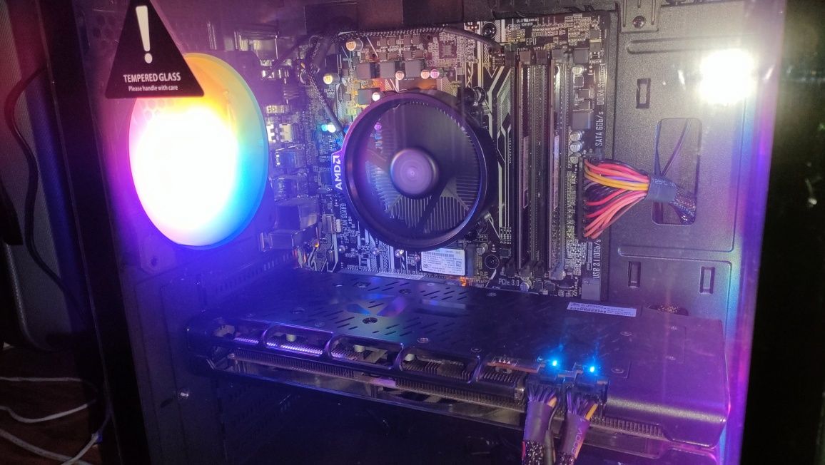 PC RGB gry R5 2600 6/12 DDR4 16GB RX5700XT 8GB 600W 1,25TB Win11