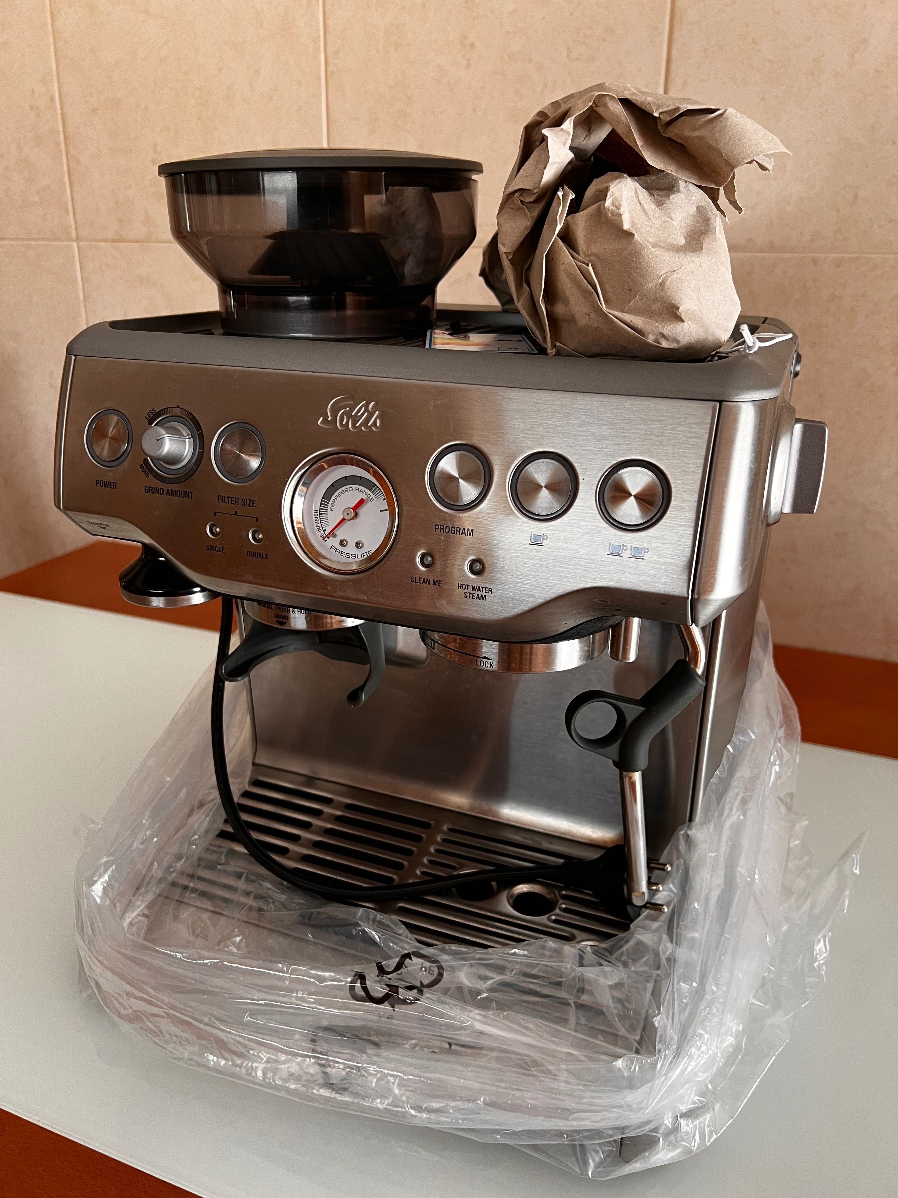 Máquina de Café Solis Grind & Infuse Pro 115A