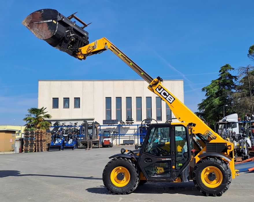 Телескопічний навантажувач JCB 527-58 Agri. Відмінний стан. Ціна з ПДВ