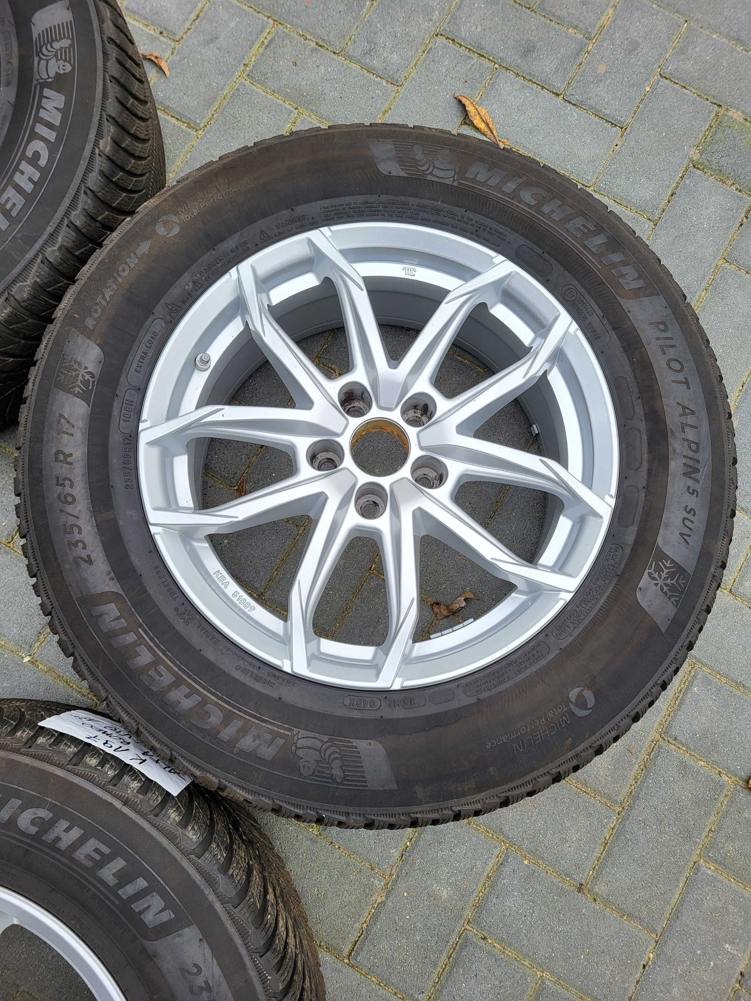 K197 Koła zimowe 17 Cali 5x110 +235/65/17 Alfa Romeo Stelvio Michelin