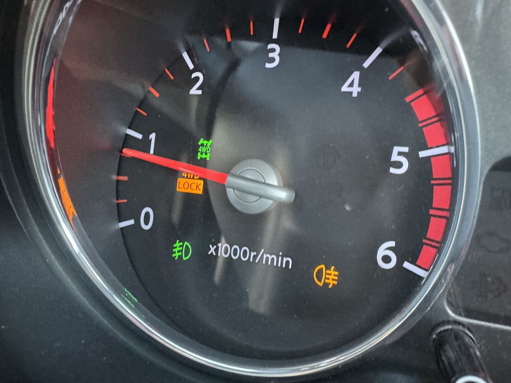Nisan X trail T 31. 4:4
