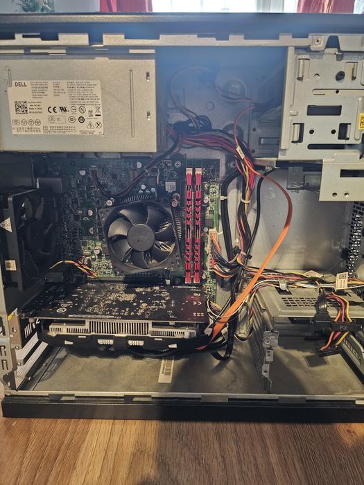 Komputer stacjonarny do gier gtx 1050 ti 16 GB RAM dyski 500 GB ssd