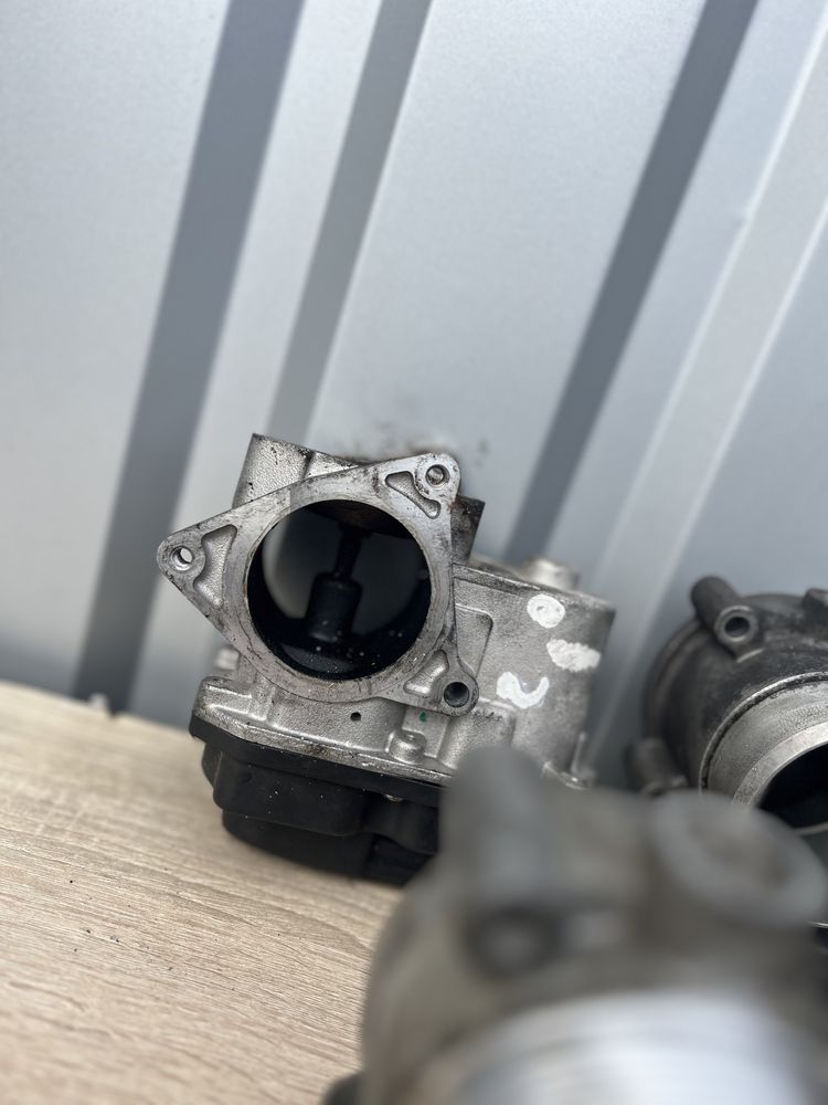 Дросельна заслонка 2.0 2.4 2.7 3.0 3.2 Audi A6 C6 розборка