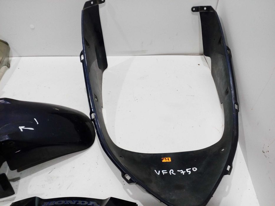 Honda vfr 750 rc36 czacha owiewka osłona wypełnienie pług błotnik