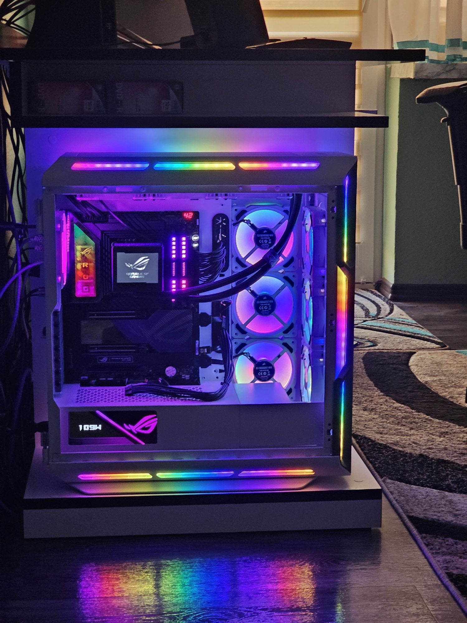 Komputer i7 14700K 32GB RAM DDR5 2TB SSD Thor 1200W Corsair 5000T