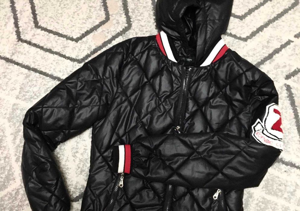 Куртка  евро зима , демисезонная утепленная. На рост 140-155 см.