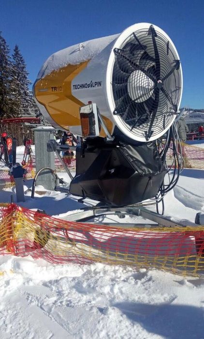 Снігогенератори TR-10 для напилення штучного снігу (18 шт.)