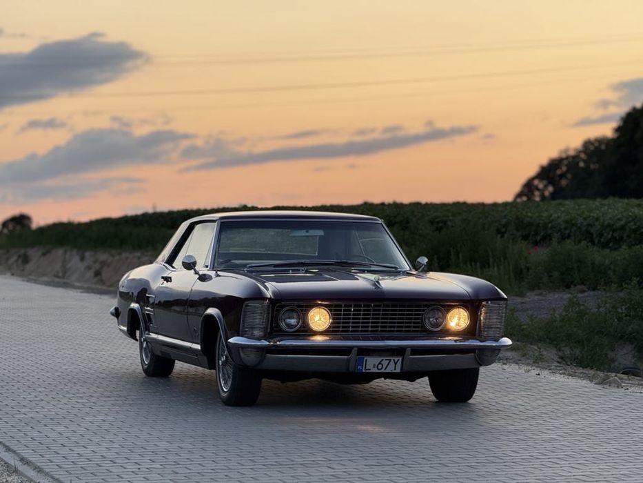 1964 Buick Riviera 465 WildCat 7.0 L V8.